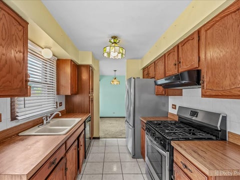 Tiny photo for 930 Pioneer Court, Roselle, IL 60172 (MLS # 12752710)
