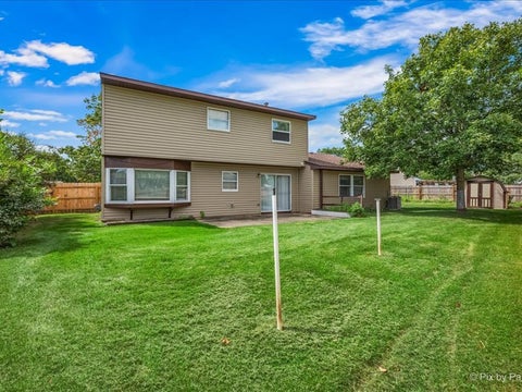 Tiny photo for 930 Pioneer Court, Roselle, IL 60172 (MLS # 12752710)