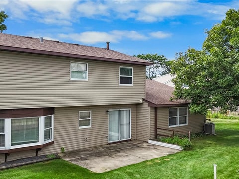 Tiny photo for 930 Pioneer Court, Roselle, IL 60172 (MLS # 12752710)