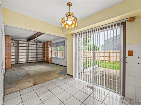 Tiny photo for 930 Pioneer Court, Roselle, IL 60172 (MLS # 12752710)