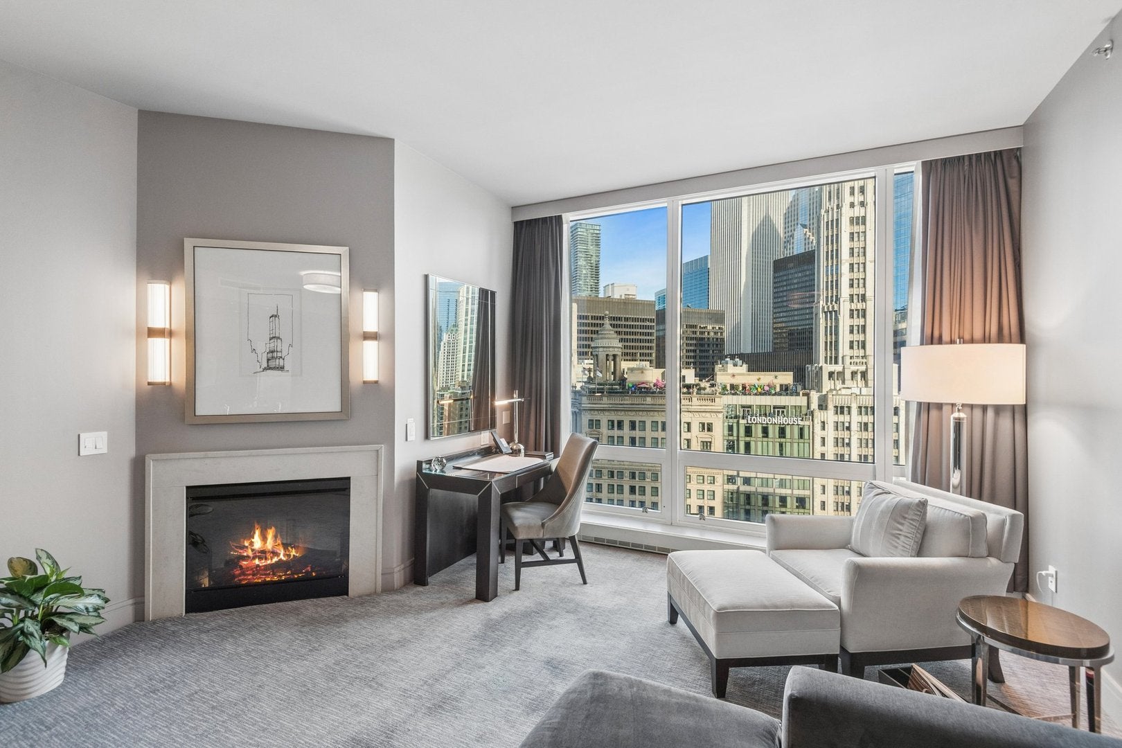 401 N Wabash Avenue 2138