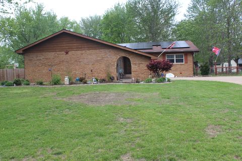 Photo of 210 Circle Drive #1, Salem, IL 62881 (MLS # 12618166)