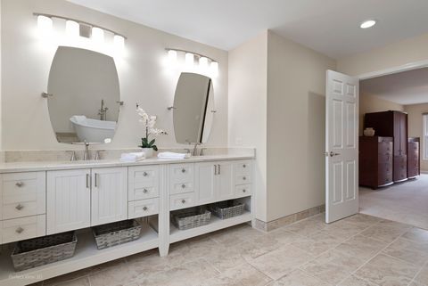 Tiny photo for 18024 W Pond Ridge Circle, Gurnee, IL 60031 (MLS # 12573320)