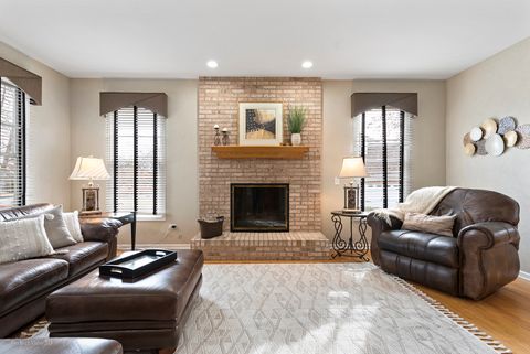 Tiny photo for 18024 W Pond Ridge Circle, Gurnee, IL 60031 (MLS # 12573320)