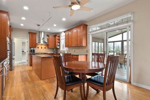 Tiny photo for 18024 W Pond Ridge Circle, Gurnee, IL 60031 (MLS # 12573320)