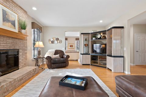 Tiny photo for 18024 W Pond Ridge Circle, Gurnee, IL 60031 (MLS # 12573320)