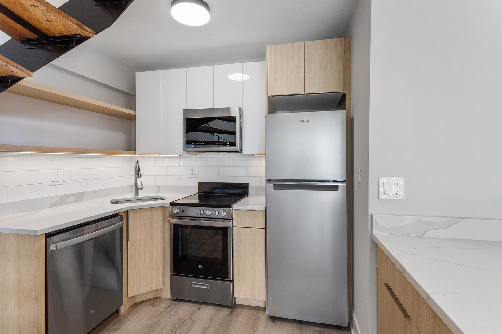 6166 N Sheridan Road 28F