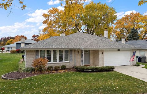 Tiny photo for 7749 Palm Drive, Orland Park, IL 60462 (MLS # 12511765)