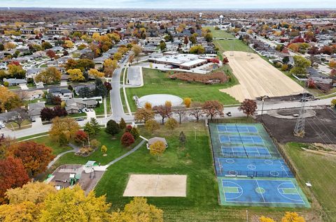 Tiny photo for 7749 Palm Drive, Orland Park, IL 60462 (MLS # 12511765)