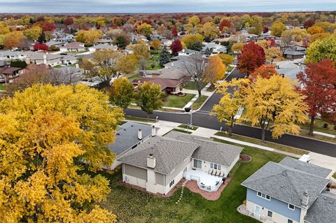 Tiny photo for 7749 Palm Drive, Orland Park, IL 60462 (MLS # 12511765)