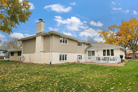 Tiny photo for 7749 Palm Drive, Orland Park, IL 60462 (MLS # 12511765)