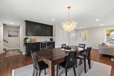 Tiny photo for 7749 Palm Drive, Orland Park, IL 60462 (MLS # 12511765)