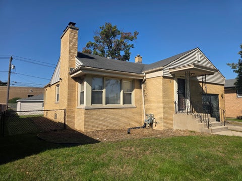 Photo of 654 Yates Avenue, Calumet City, IL 60409 (MLS # 12783153)