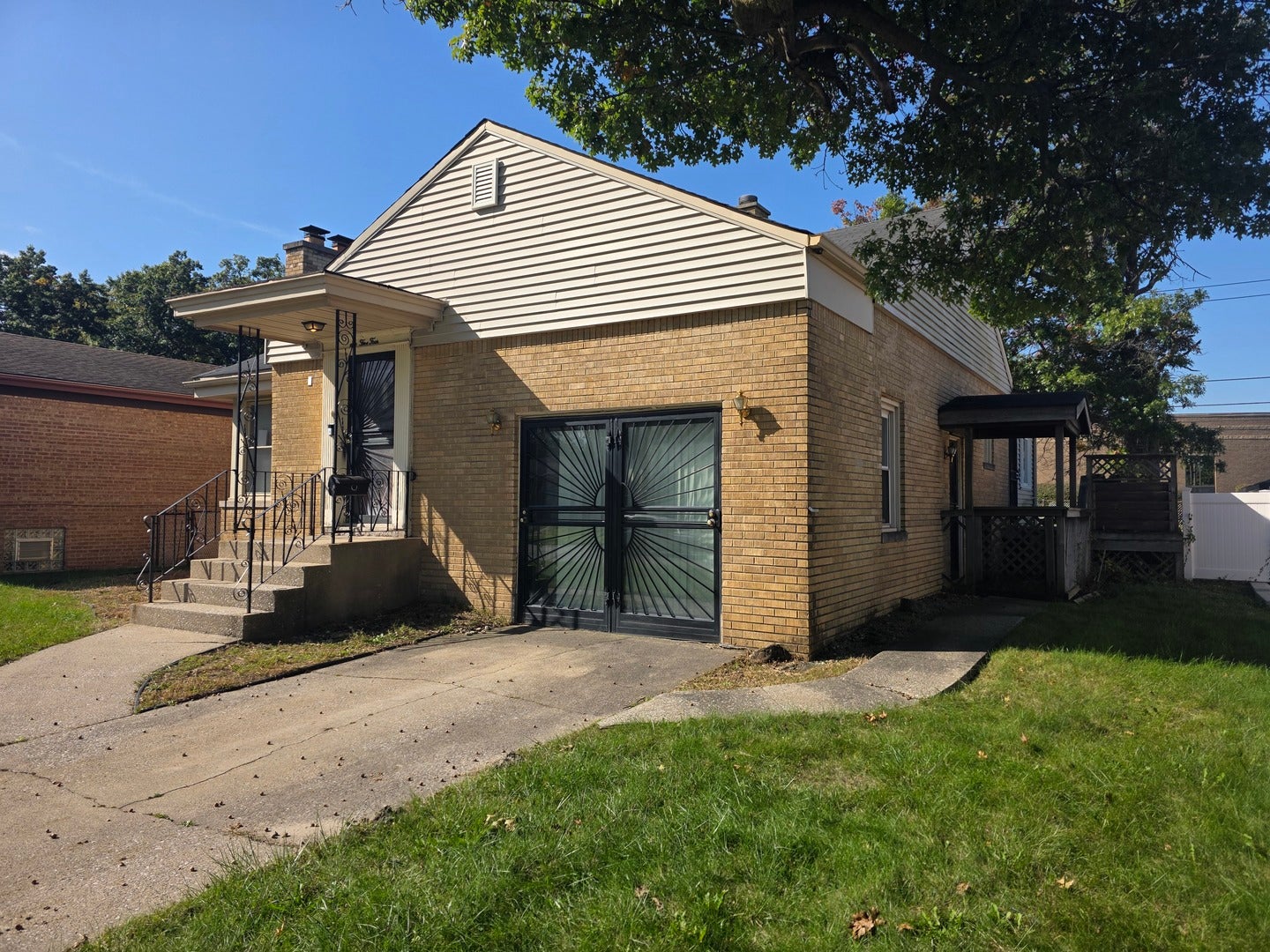 654 Yates Avenue