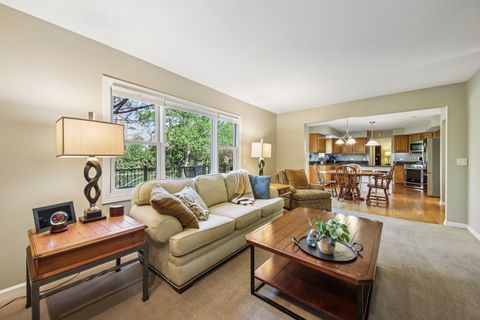 Tiny photo for 384 Whitney Drive, Barrington, IL 60010 (MLS # 12625352)