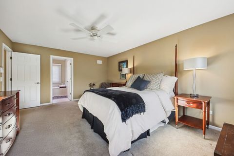 Tiny photo for 384 Whitney Drive, Barrington, IL 60010 (MLS # 12625352)