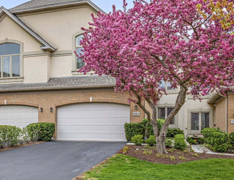 1063 W Sutton Court