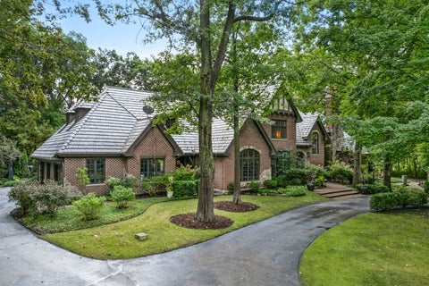 Photo of 2901 Glenbriar Drive, St. Charles, IL 60174 (MLS # 12761002)