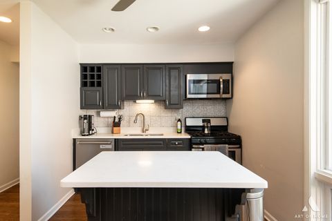 Tiny photo for 4 Birch Tree Court, Elmhurst, IL 60126 (MLS # 12481544)