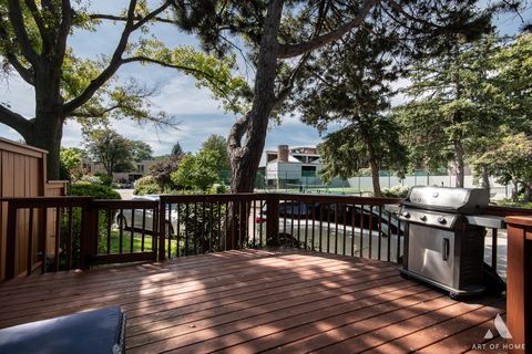 Tiny photo for 4 Birch Tree Court, Elmhurst, IL 60126 (MLS # 12481544)