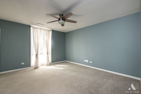 Tiny photo for 4 Birch Tree Court, Elmhurst, IL 60126 (MLS # 12481544)