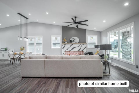 Tiny photo for 7172 Alvie Lane, Bettendorf, IA 52722 (MLS # 12789819)