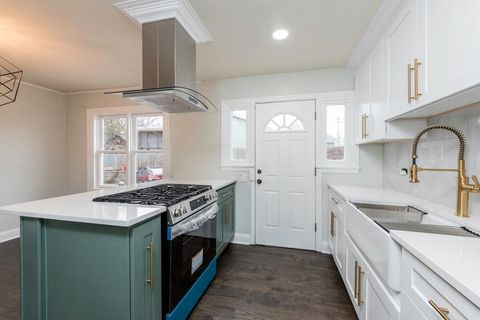 Tiny photo for 308 W Greenwood Avenue, Waukegan, IL 60087 (MLS # 12524123)