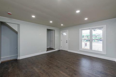 Tiny photo for 308 W Greenwood Avenue, Waukegan, IL 60087 (MLS # 12524123)