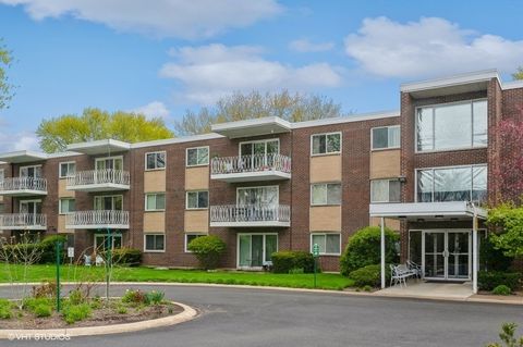 Photo of Wheeling, IL 60090 (MLS # 12581973)
