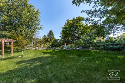 Tiny photo for 1716 South Court, Batavia, IL 60510 (MLS # 12467112)