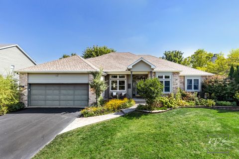 Tiny photo for 1716 South Court, Batavia, IL 60510 (MLS # 12467112)