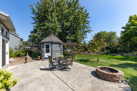Tiny photo for 1716 South Court, Batavia, IL 60510 (MLS # 12467112)