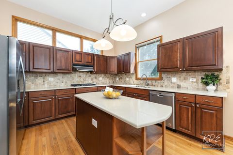 Tiny photo for 1716 South Court, Batavia, IL 60510 (MLS # 12467112)