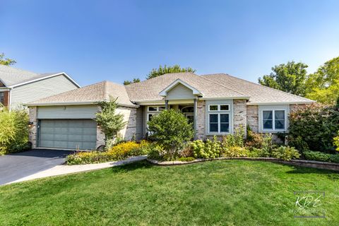 Photo of 1716 South Court, Batavia, IL 60510 (MLS # 12467112) Photo of 1716 South Court, Batavia, IL 60510 (MLS # 12467112)