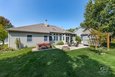 Tiny photo for 1716 South Court, Batavia, IL 60510 (MLS # 12467112)