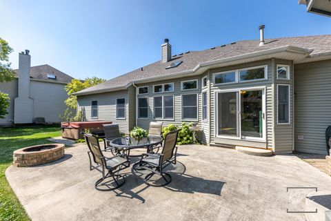 Tiny photo for 1716 South Court, Batavia, IL 60510 (MLS # 12467112)