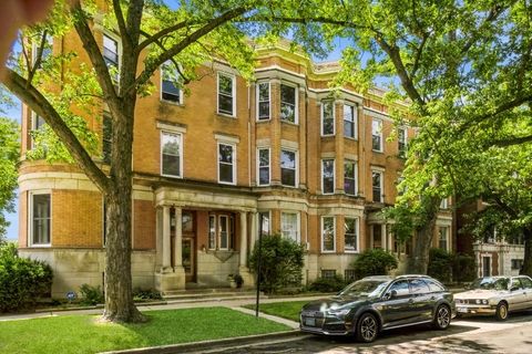 Photo of 5340 S Greenwood Avenue #1, Chicago, IL 60615 (MLS # 12594047)