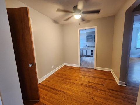 Tiny photo for 7375 N Winchester Avenue #1W, Chicago, IL 60626 (MLS # 12524541)