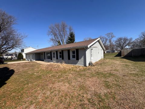 Tiny photo for 2801 Pine Street, Rock Falls, IL 61071 (MLS # 12598463)
