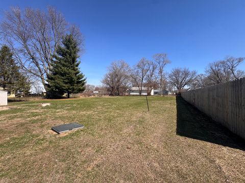 Tiny photo for 2801 Pine Street, Rock Falls, IL 61071 (MLS # 12598463)