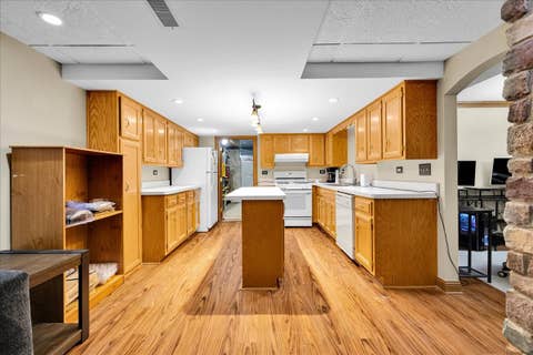 Tiny photo for 236 Isleview Drive, Oswego, IL 60543 (MLS # 12722695)