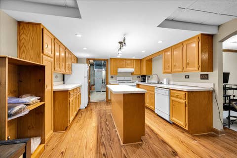 Tiny photo for 236 Isleview Drive, Oswego, IL 60543 (MLS # 12722695)