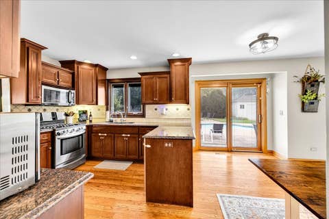 Tiny photo for 236 Isleview Drive, Oswego, IL 60543 (MLS # 12722695)