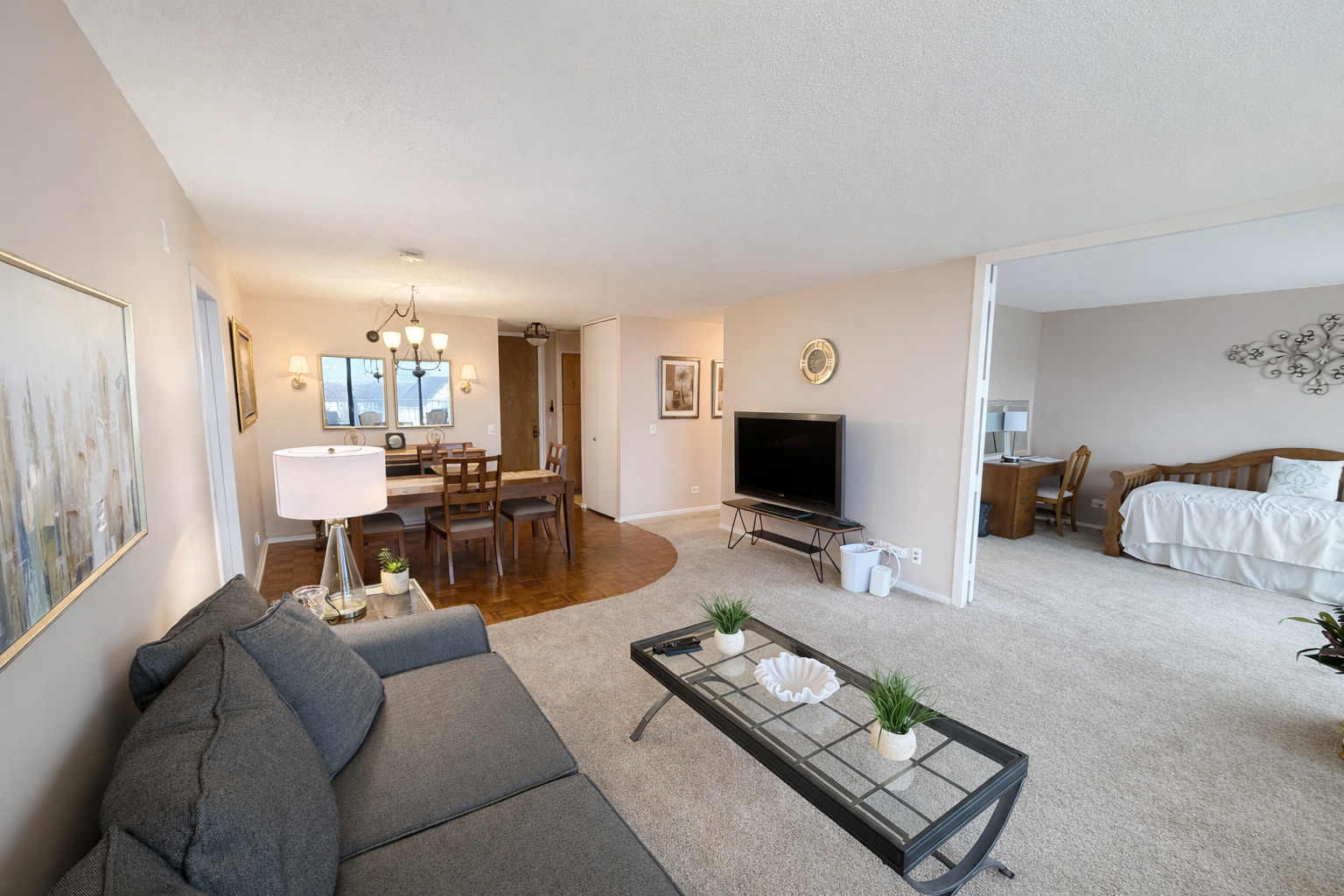 3100 S King Drive 903