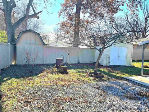 Tiny photo for 1711 W CHERRY Street, Marion, IL 62959 (MLS # QC4269765)