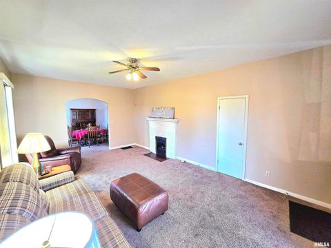 Tiny photo for 1711 W CHERRY Street, Marion, IL 62959 (MLS # QC4269765)