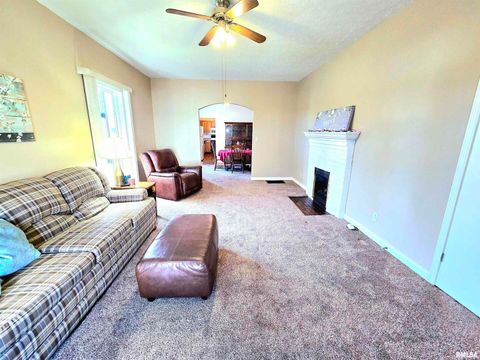 Tiny photo for 1711 W CHERRY Street, Marion, IL 62959 (MLS # QC4269765)