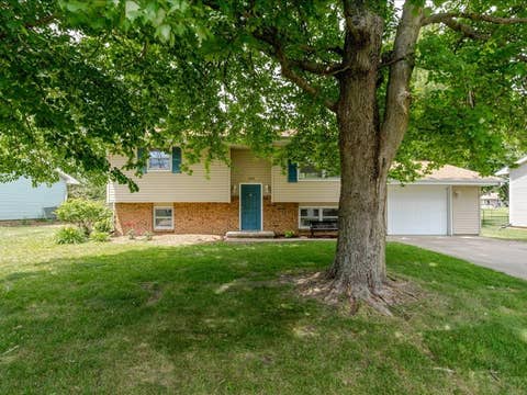 Photo of 124 Hilton Drive, Lexington, IL 61753 (MLS # 12663961)