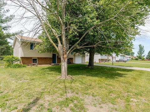 Tiny photo for 124 Hilton Drive, Lexington, IL 61753 (MLS # 12663961)