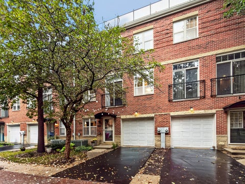 Photo of 3253 N Bay Court, Chicago, IL 60618 (MLS # 12772554)